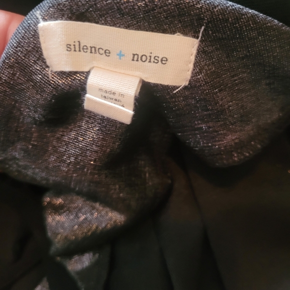 Silence + Noise Grey Shimmery Draped Back Top S - Picture 7 of 7